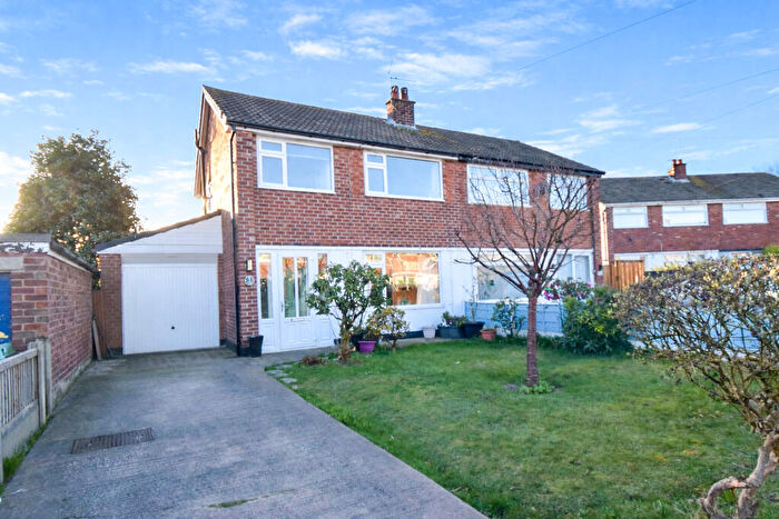 3 Bedroom Semi Detached House For Sale In Penrith Close, Partington, M31
