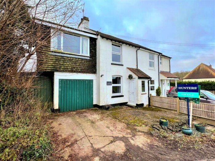 3 Bedroom Semi-Detached House For Sale In Railway Cottages, Elham, Canterbury, CT4