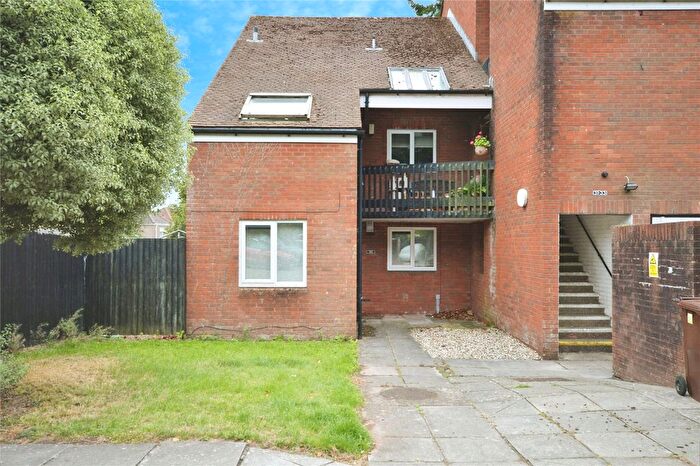 2 Bedroom Flat For Sale In Ely Road, Cardiff, CF5