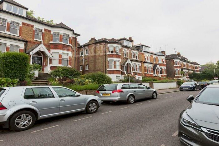 2 Bedroom Flat To Rent In Christchurch Road, N8