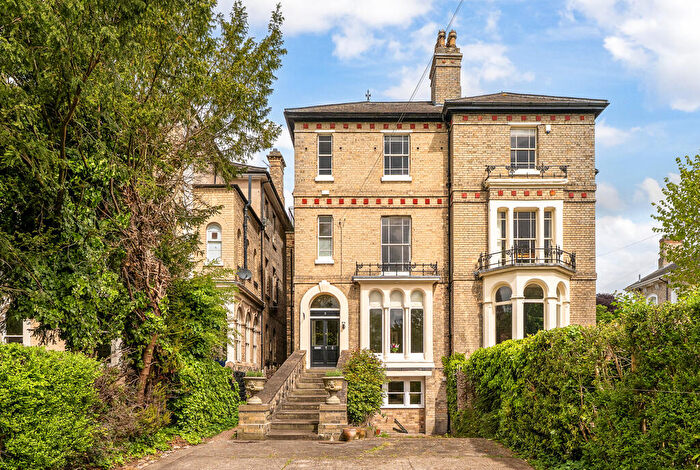 5 Bedroom Town House For Sale In Lindum Terrace, Lincoln, Lincolnshire, LN2
