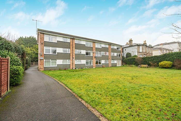 2 Bedroom Flat For Sale In Flat, Woodlands Court, Park Road, Southborough, Tunbridge Wells, TN4
