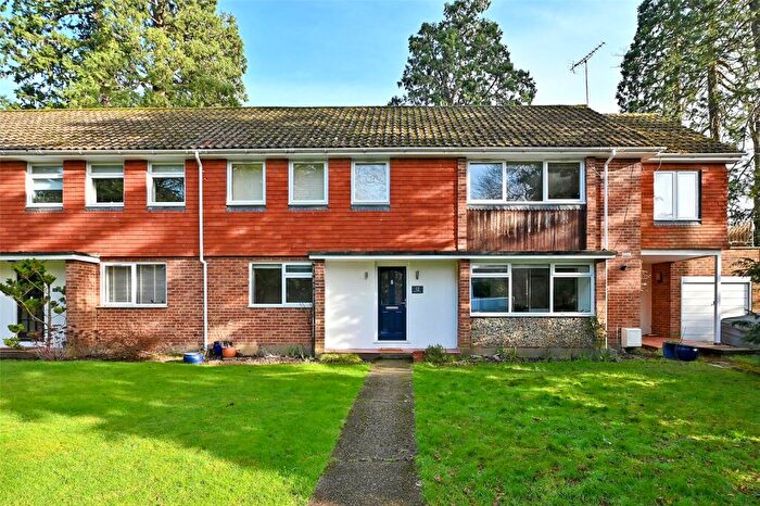 2 Bedroom Apartment To Rent In Islet Park, Maidenhead, Berkshire, SL6
