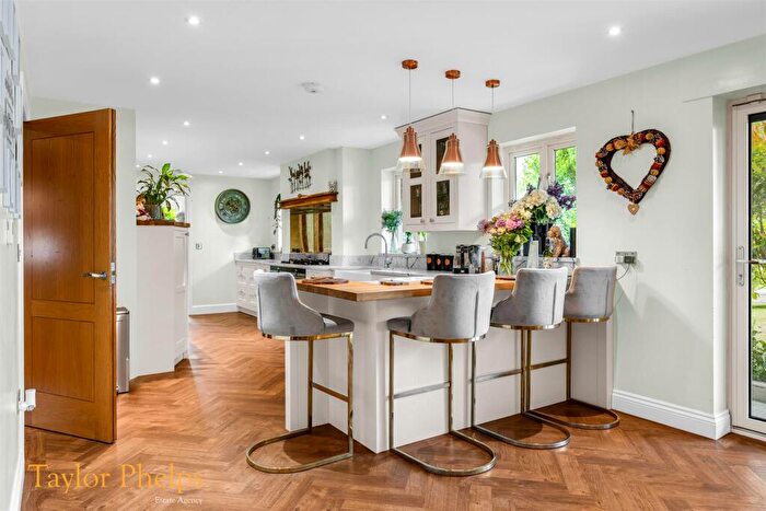 4 Bedroom Detached House For Sale In Great Oak Court, Hunsdon, SG12