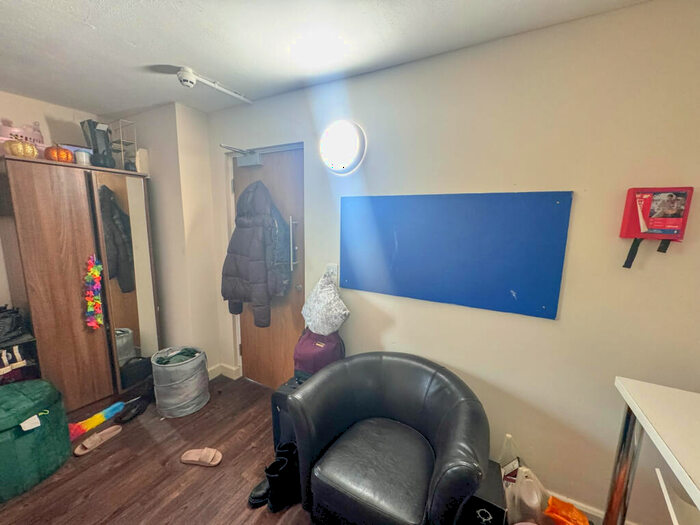 Studio For Sale In St. Anns Lodge, St. Anns Lane, Leeds, LS4