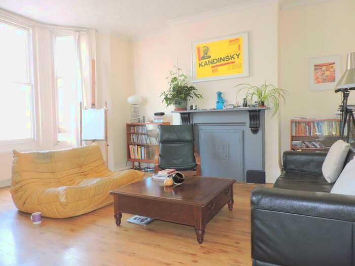 2 Bedroom Property To Rent In Hova Villas, Hove, BN3