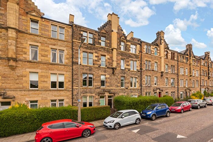 2 Bedroom Flat For Sale In Royal Park Terrace, Edinburgh, EH8