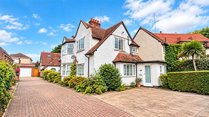 2 Bedroom Flat To Rent In South Hill, Felixstowe, Suffolk, IP11