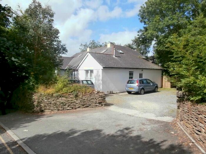 2 Bedroom Flat To Rent In Flat, Illawarra, Moresk Road, Truro, TR1