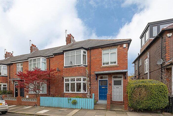 2 Bedroom Flat For Sale In Northumberland Gardens, Jesmond, Newcastle Upon Tyne, NE2