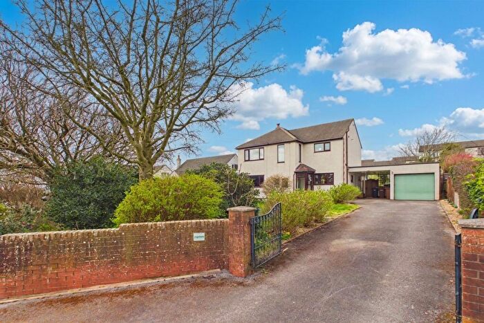 4 Bedroom Detached House For Sale In Braystones Road, Beckermet, CA21