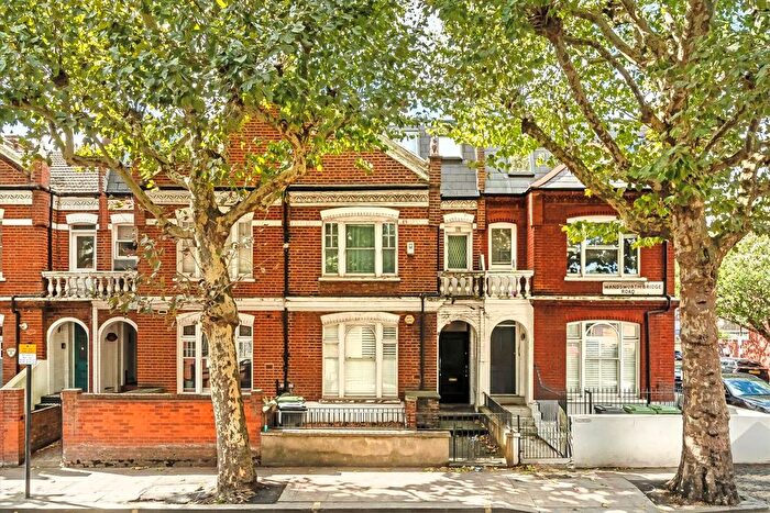 1 Bedroom Flat For Sale In Wandsworth Bridge Road, Fulham, SW6