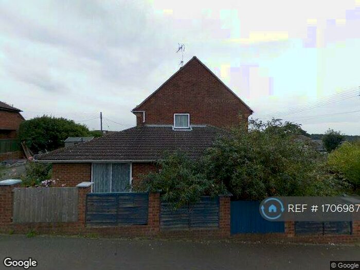 3 Bedroom Terraced House To Rent In Heath Lawn, Flackwell Heath, High Wycombe, HP10