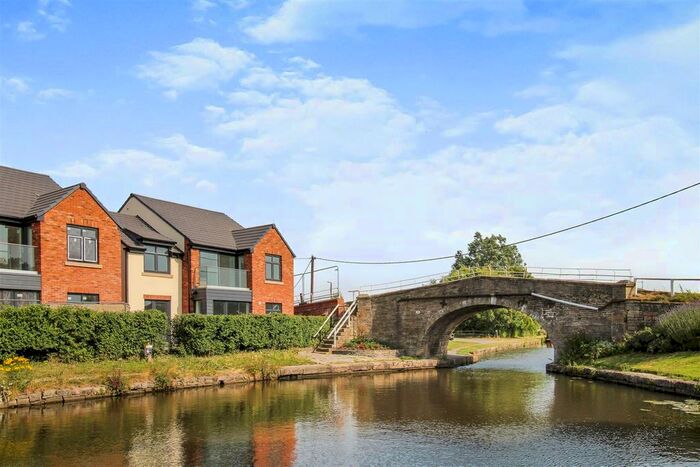 4 Bedroom Detached House For Sale In Summerwood Lane, Halsall, Ormskirk, L39