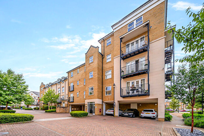 2 Bedroom Flat For Sale In Renwick Drive, Trinity Village, Bromley, BR2