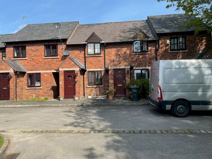 Terraced House For Sale In Newton Hall Drive, Chester, Cheshire, CH2
