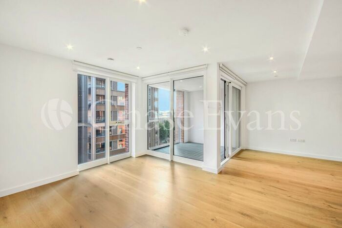 2 Bedroom Flat To Rent In Elephant Park, Heygate Street, Elephant & Castle, London, SE17