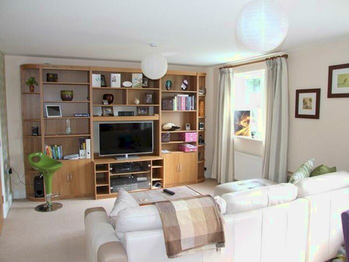 2 Bedroom Apartment To Rent In Turnberry, Norwich, NR4