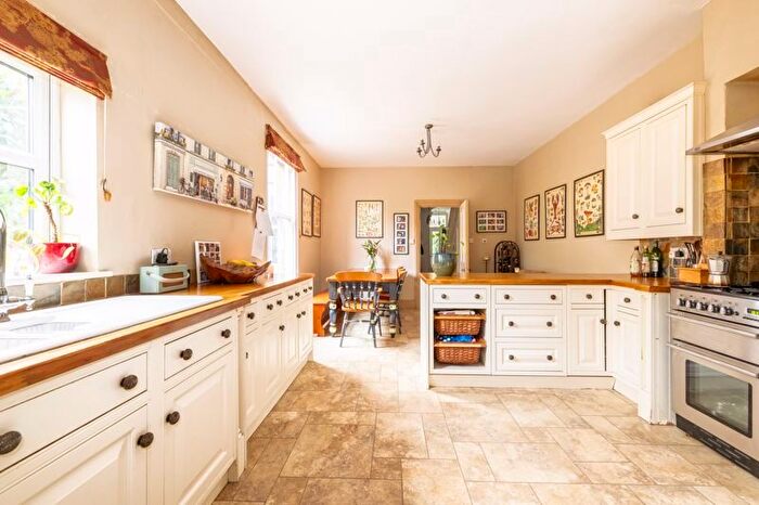 6 Bedroom Semi-Detached House For Sale In Crowborough Hill, Crowborough, TN6