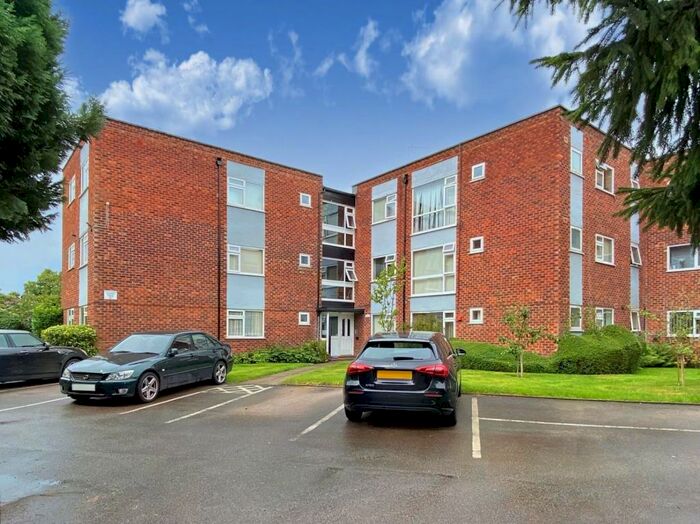 1 Bedroom Apartment To Rent In Beech Grove, Sale, M33