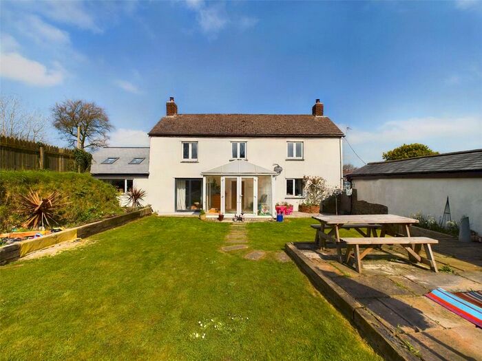 4 Bedroom Detached House For Sale In Patchacott, Beaworthy, EX21