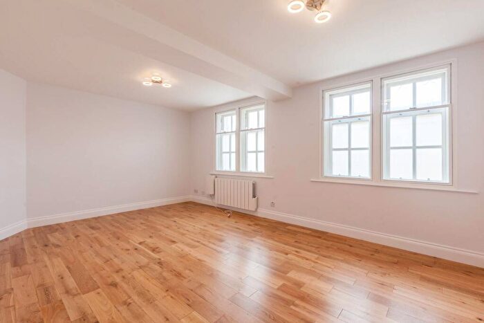 1 Bedroom Flat To Rent In Durward Street, Whitechapel, London, E1