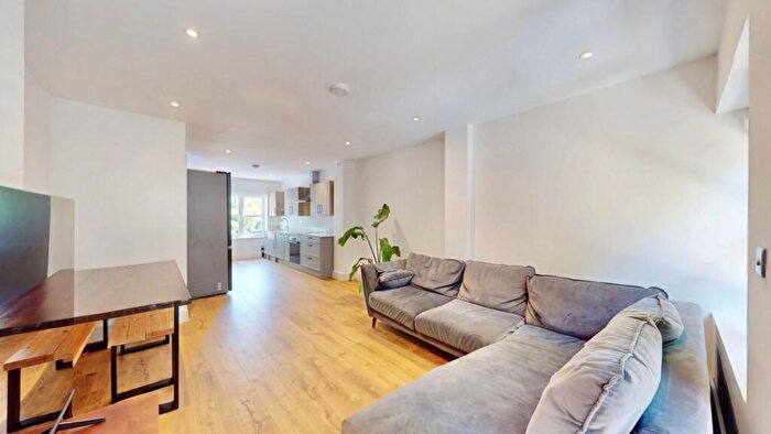 2 Bedroom Terraced House To Rent In Eleanor Close, Canada Water, London, SE16