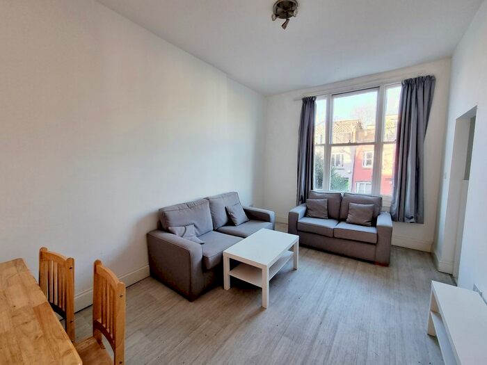 5 Bedroom Flat To Rent In Marlborough Road, Archway, N19