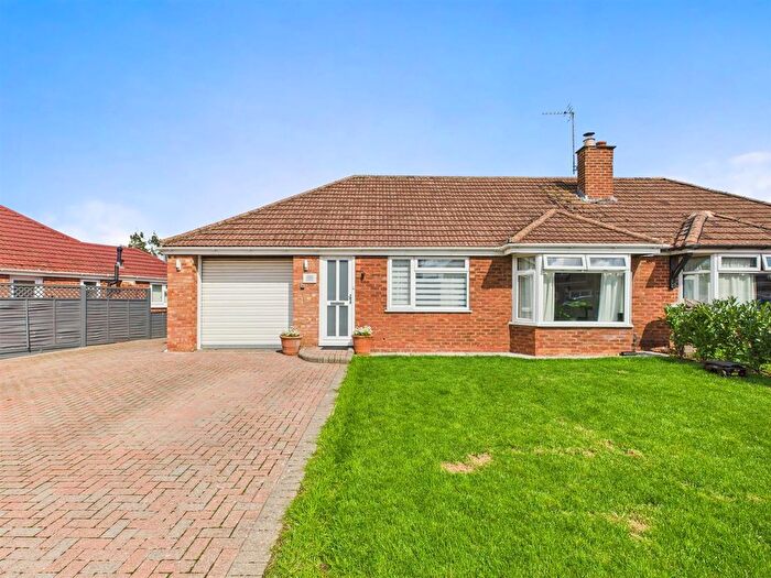 3 Bedroom Semi-Detached Bungalow For Sale In Oxstalls Drive, Longlevens, Gloucester, GL2