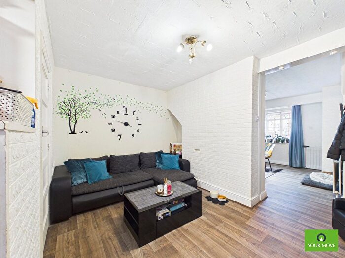 3 Bedroom Terraced House To Rent In Beam Avenue, Dagenham, Essex, RM10