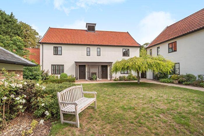 2 Bedroom Retirement Property For Sale In Westgate Street, Sudbury, CO10