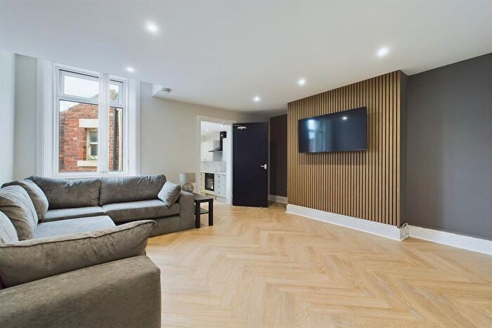 6 Bedroom Maisonette To Rent In Mayfair Road, Jesmond, Newcastle Upon Tyne, NE2