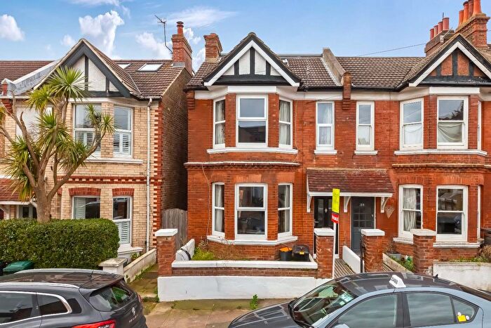 5 Bedroom Semi Detached House For Sale In Leighton Road, Hove, BN3