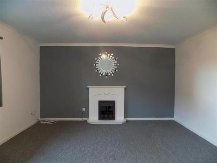 2 Bedroom Maisonette To Rent In Cocklaw Street, Kelty, KY4