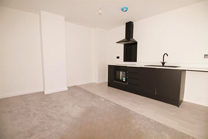 2 Bedroom Apartment To Rent In Danty Street, Dukinfield, SK16