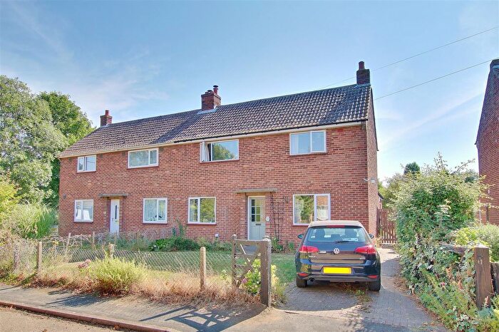 3 Bedroom Property To Rent In Moot Way, Woodhurst, Huntingdon, PE28