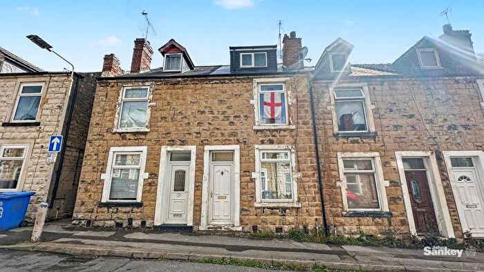 3 Bedroom Terraced House For Sale In Charles Street, Mansfield Woodhouse, NG19
