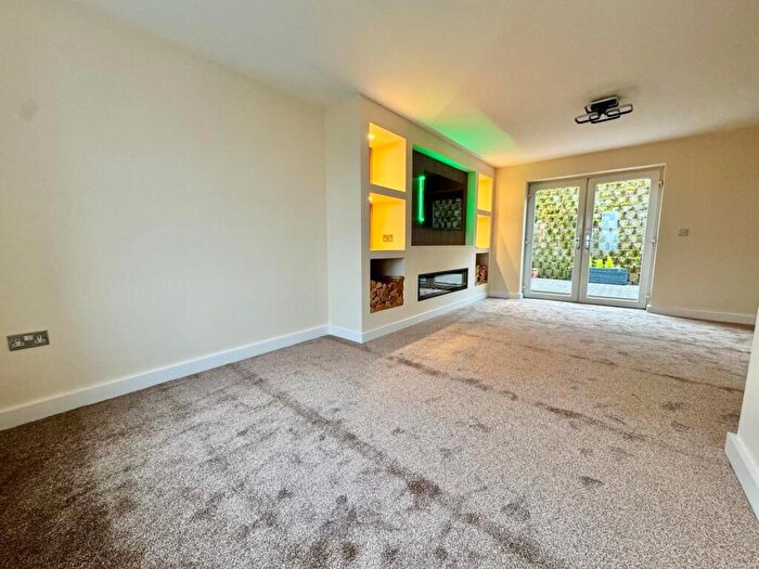 3 Bedroom House For Sale In Clough End Road, Haslingden, Rossendale, Lancashire, BB4