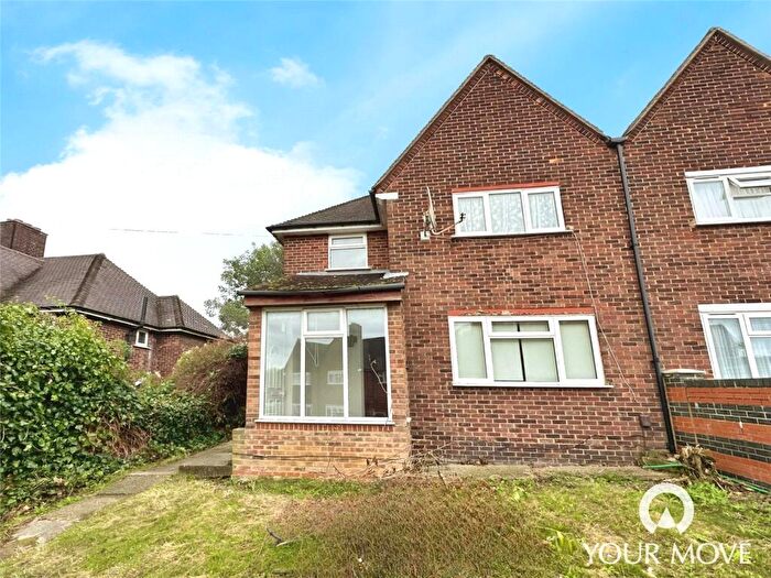 3 Bedroom House To Rent In Littlemede, London, SE9