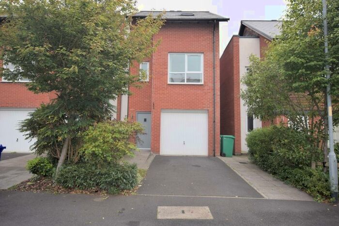 3 Bedroom Semi-Detached House To Rent In Robert Harrison Avenue, Didsbury, M20