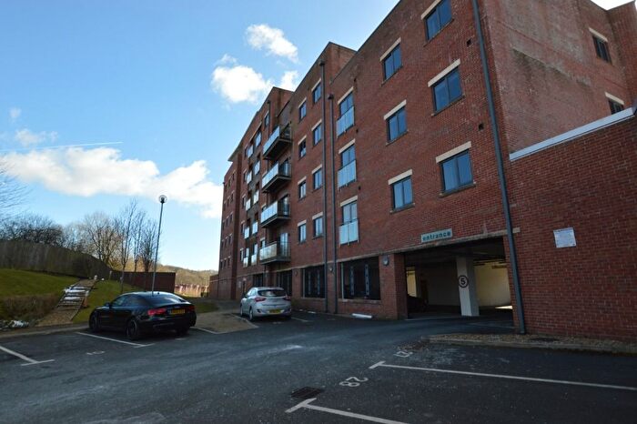 2 Bedroom Flat To Rent In Waterside, Accrington, BB5