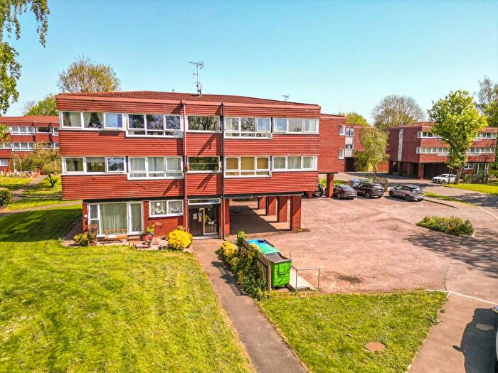 2 Bedroom Flat For Sale In Cleaver Gardens, Nuneaton, CV10