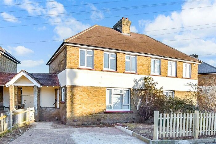 3 Bedroom End Terrace House For Sale In Meads Avenue, Sittingbourne, Kent, ME10
