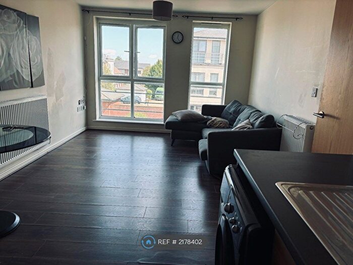 1 Bedroom Flat To Rent In Springhead Parkway, Kent, DA11