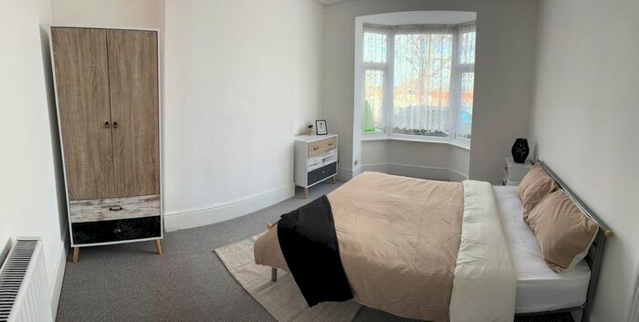 1 Bedroom Detached House To Rent In Dudley Road West, Tividale, Oldbury, B69