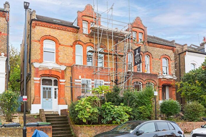 3 Bedroom Flat To Rent In Ridge Road, London, , Crouch End, London, N8