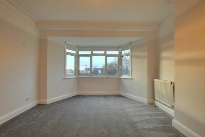 2 Bedroom Flat To Rent In Fernhill Court (), Walthamstow, E17