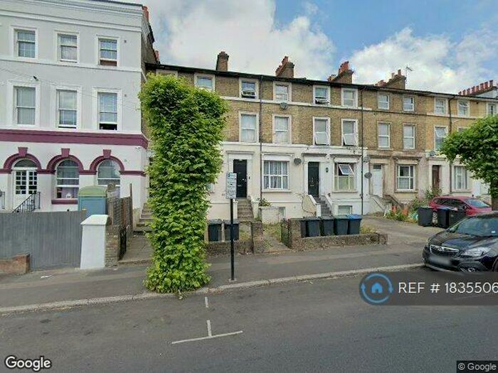 2 Bedroom Maisonette To Rent In Canterbury Road, Croydon, CR0