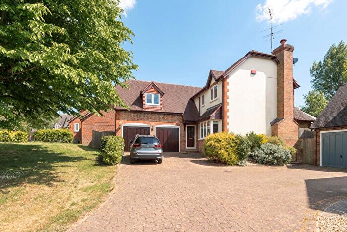 5 Bedroom Detached House For Sale In Phoebes Orchard, Stoke Hammond, Milton Keynes, MK17