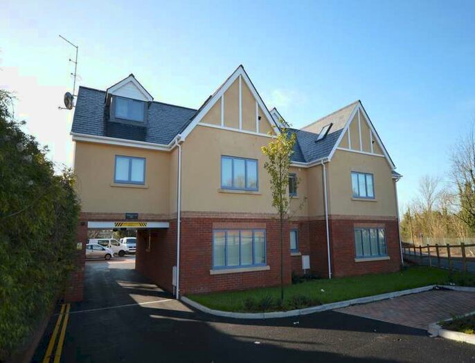 1 Bedroom Flat To Rent In Weyhill Road, Andover, SP10